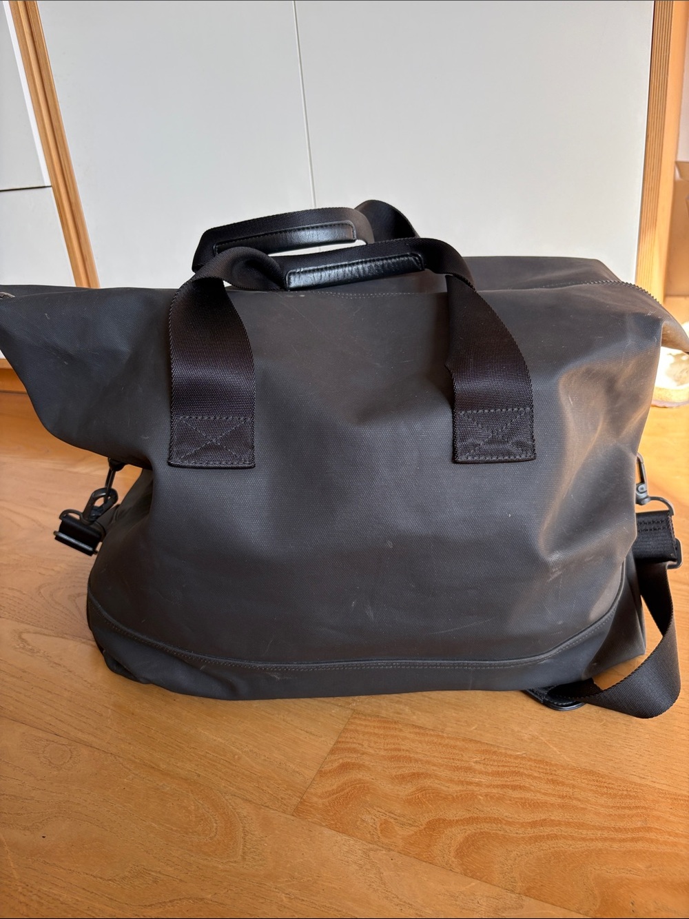 lululemon athletica Men's Black Duffel Bag